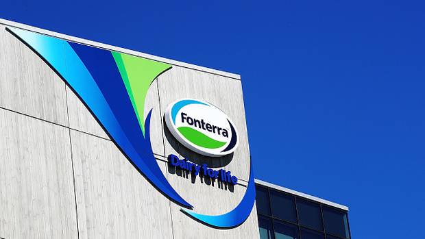 Fonterra plans fixed milk price option for farmers