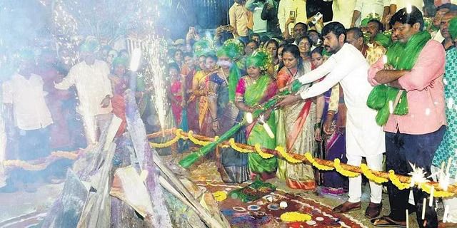 BRS MLC K Kavitha participates in Bhogi mantalu at KBR Park in Hyderabad on Saturday