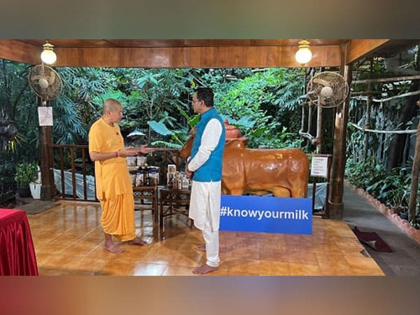 Haribol's Janmashtami Showcase Empowering Ethical Dairy through the KnowYourMilk Campaign at ISKCON RadhaGopinath Temple Mumbai