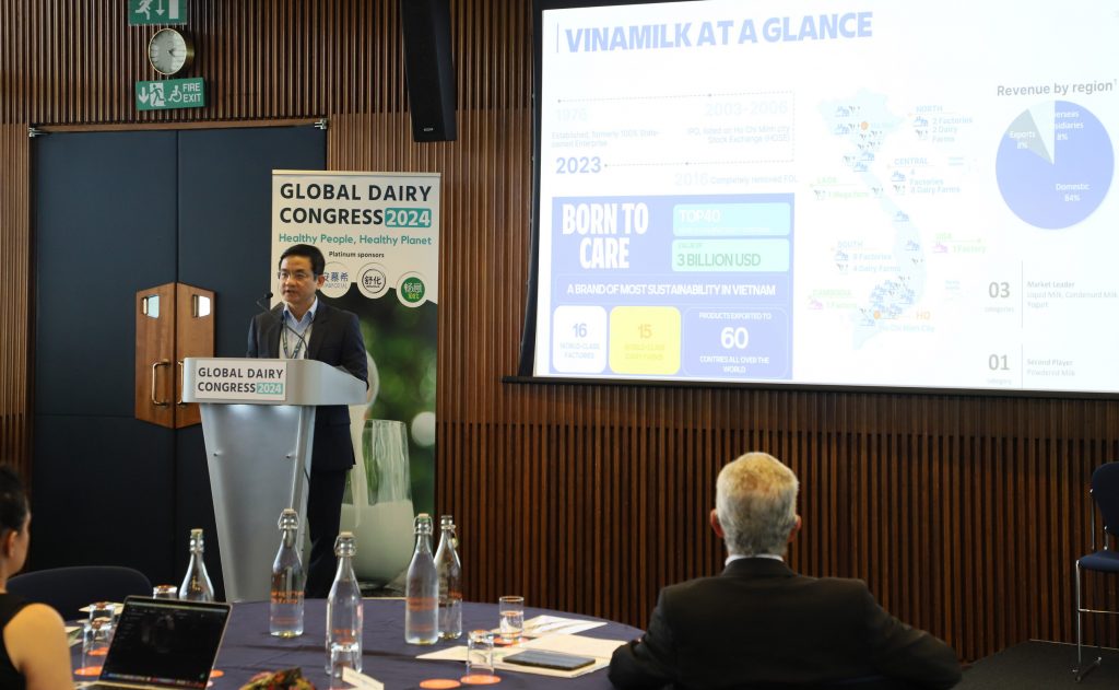 Vinamilk-Shares-Its-Innovation-and-Sustainability-Strategy-at-Global-Dairy-Congress-2024