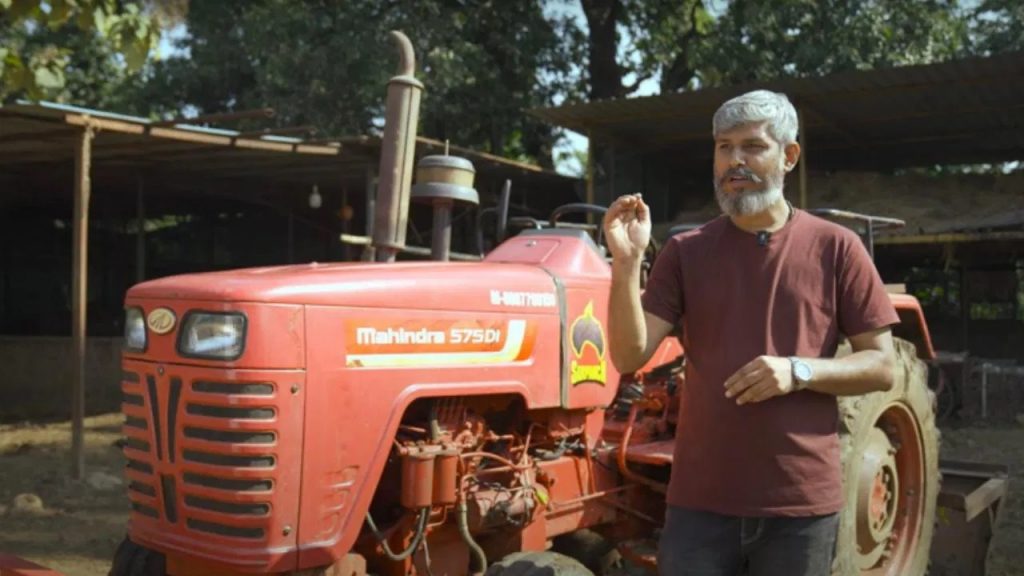 Yogesh Bhutada's Success Journey Achieving Prosperity through Dairy Farming and Mahindra Tractors