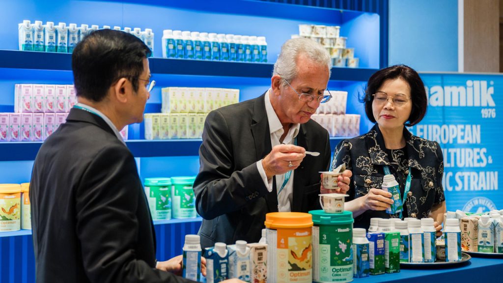 Vinamilk Shines at Global Dairy Congress