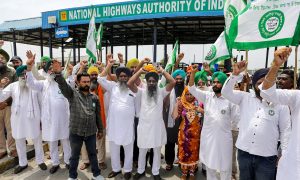 Punjab Farmers Rally at Toll Plazas Against Land Pooling and Proposed US Trade Pact