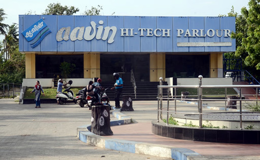 Tamil Nadu Prepares ₹5 to ₹7 Milk Procurement Hike to Rebuild Aavin’s Deficit Intake
